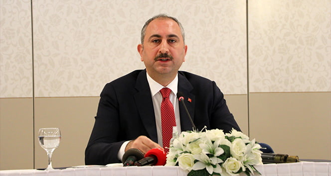 Bakan Gül: ‘Yeni adli yıl, e-duruşmanın pilot olarak uygulanıp yaygınlaştırılacağı bir dönem olacak’