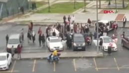 Corona virüs hiçe sayıldı! Bağcılar’da gelin ve damat sokak ortasında halay çekti