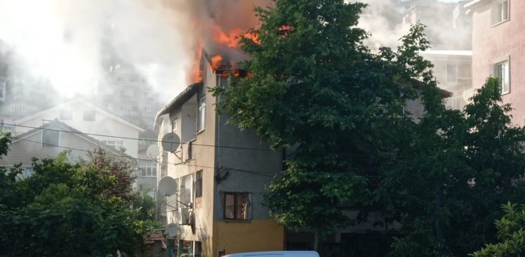 Ortaçeşme Mahallesi’nde Büyük Yangın