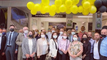İyi Partiyi Sağanak Yağış Bile Durduramadı