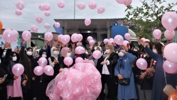 Beykoz’da Kanser Farkındalığı İçin Pembe Balon Uçurdular