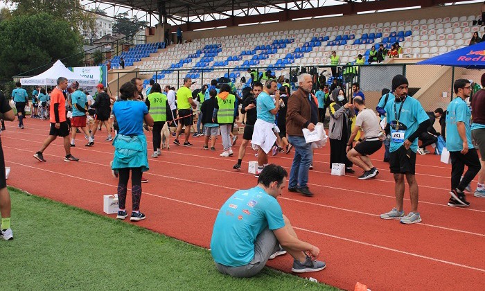 Beykoz’da sporseverler yağmur altında koştu