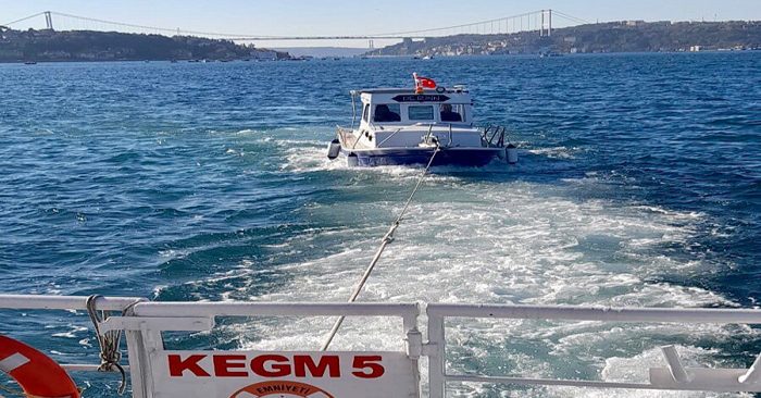 Beykoz’da Sürüklenen Teknedeki 2 Kişi Kurtarıldı