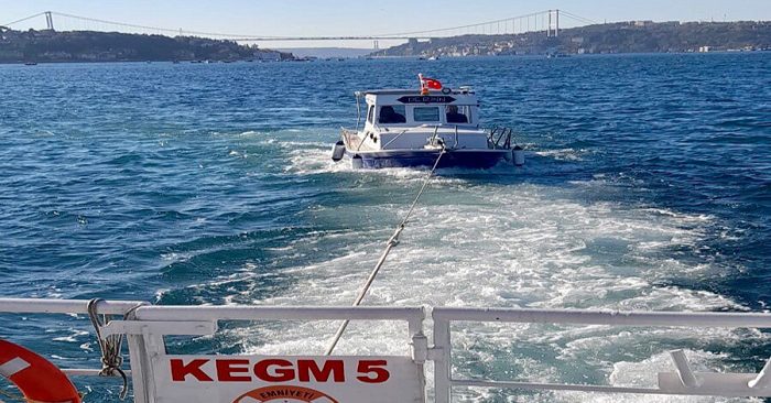 Beykoz’da Sürüklenen Teknedeki 2 Kişi Kurtarıldı