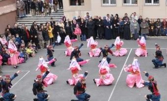Yaklaşık 18 milyon öğrenci için ara tatil bugün başlıyor